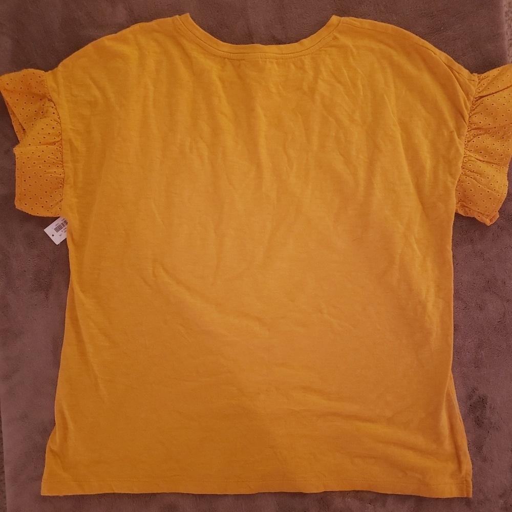 NWT Women's Mustard Ruffled Eyelet Sleeves Shirt - Picture 4 of 5